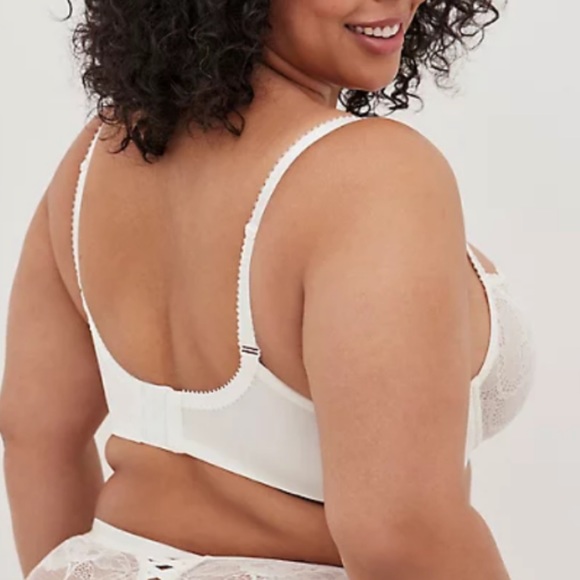 Torrid T-Shirt Unlined Lace Ballet Back Bra NWT - Picture 2 of 7